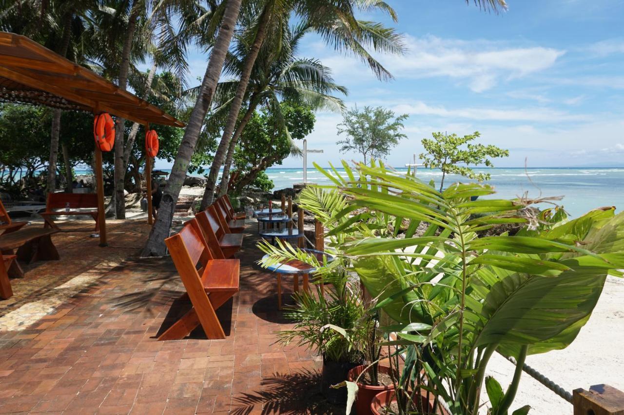 L Cafe Restobar & Lyn'S Guest House San Juan  Exterior foto