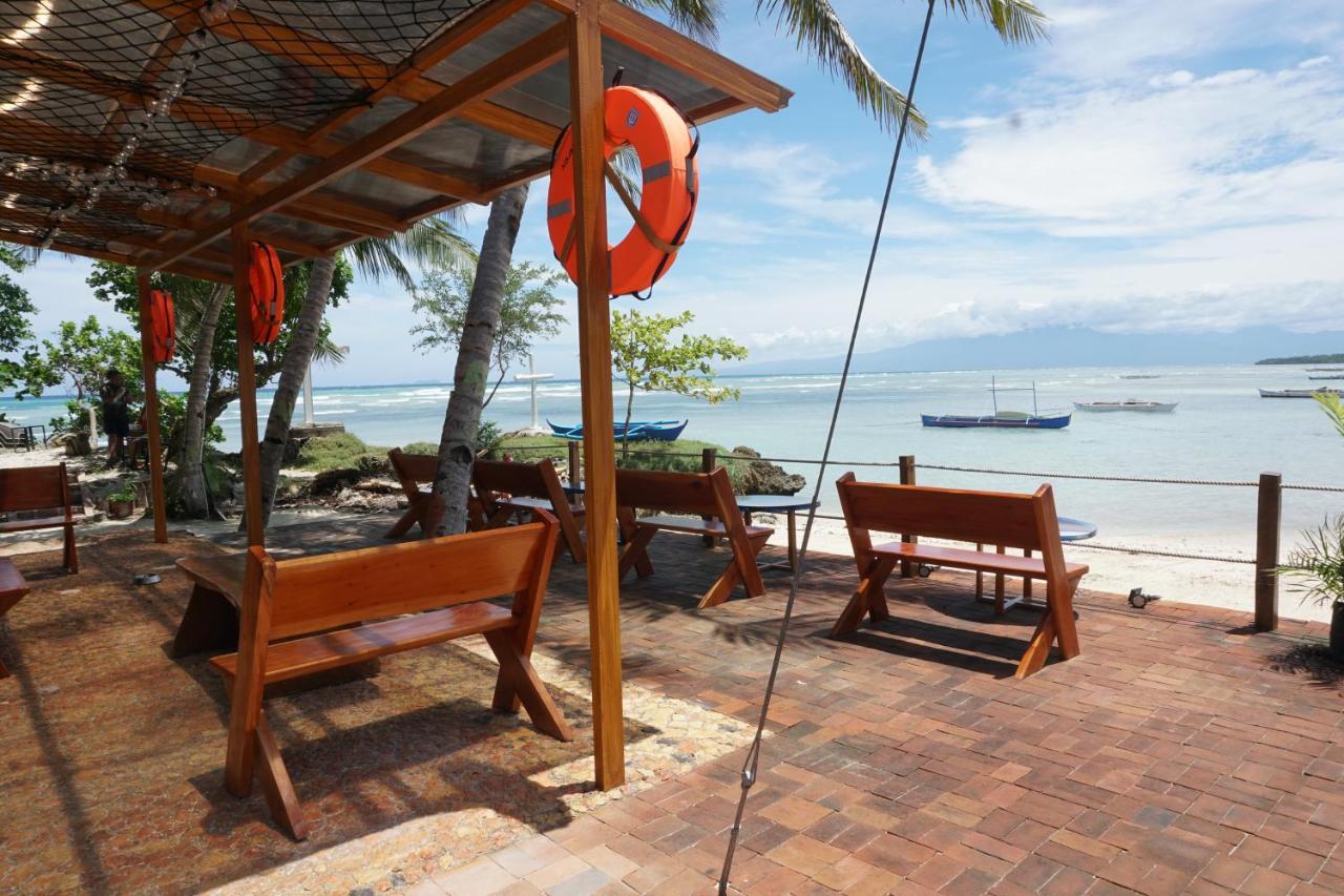 L Cafe Restobar & Lyn'S Guest House San Juan  Exterior foto